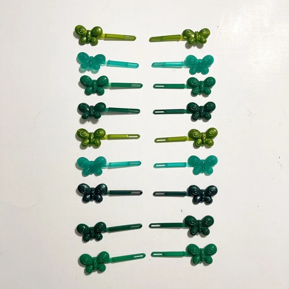 Vintage Green Plastic Butterfly Barrettes 9 Pairs - 18 Total‎ Matching Shades